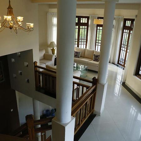 Crown Hills Kandy Inn מראה חיצוני תמונה