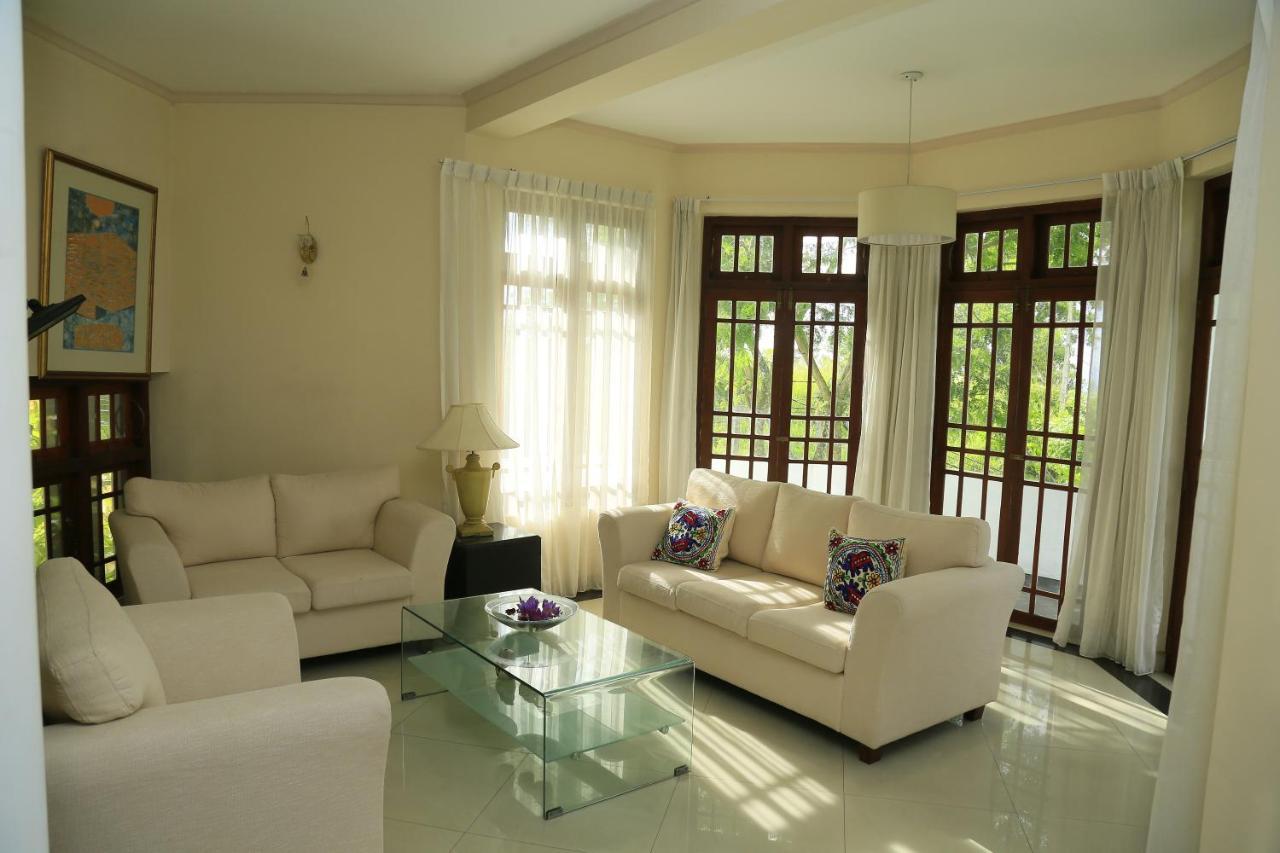 Crown Hills Kandy Inn מראה חיצוני תמונה
