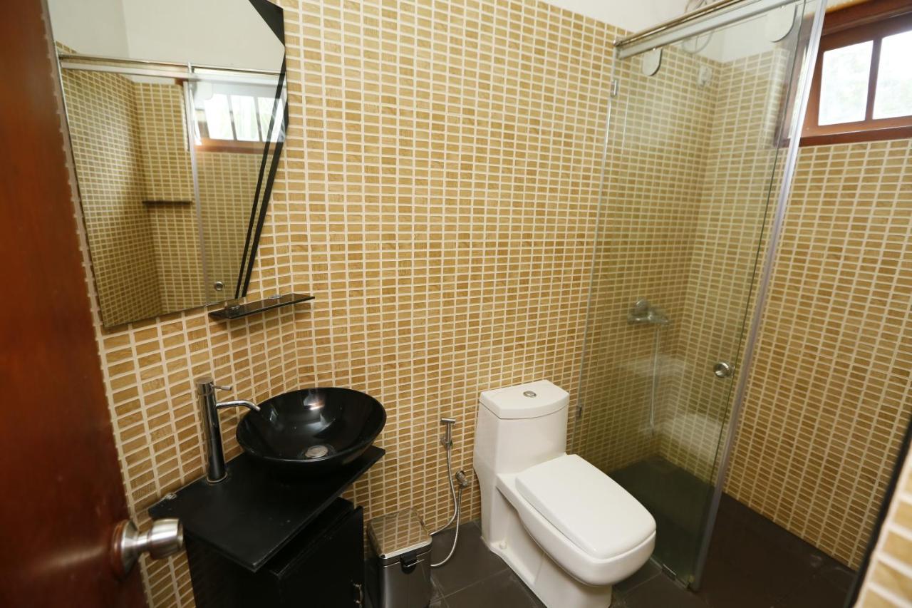 Crown Hills Kandy Inn מראה חיצוני תמונה