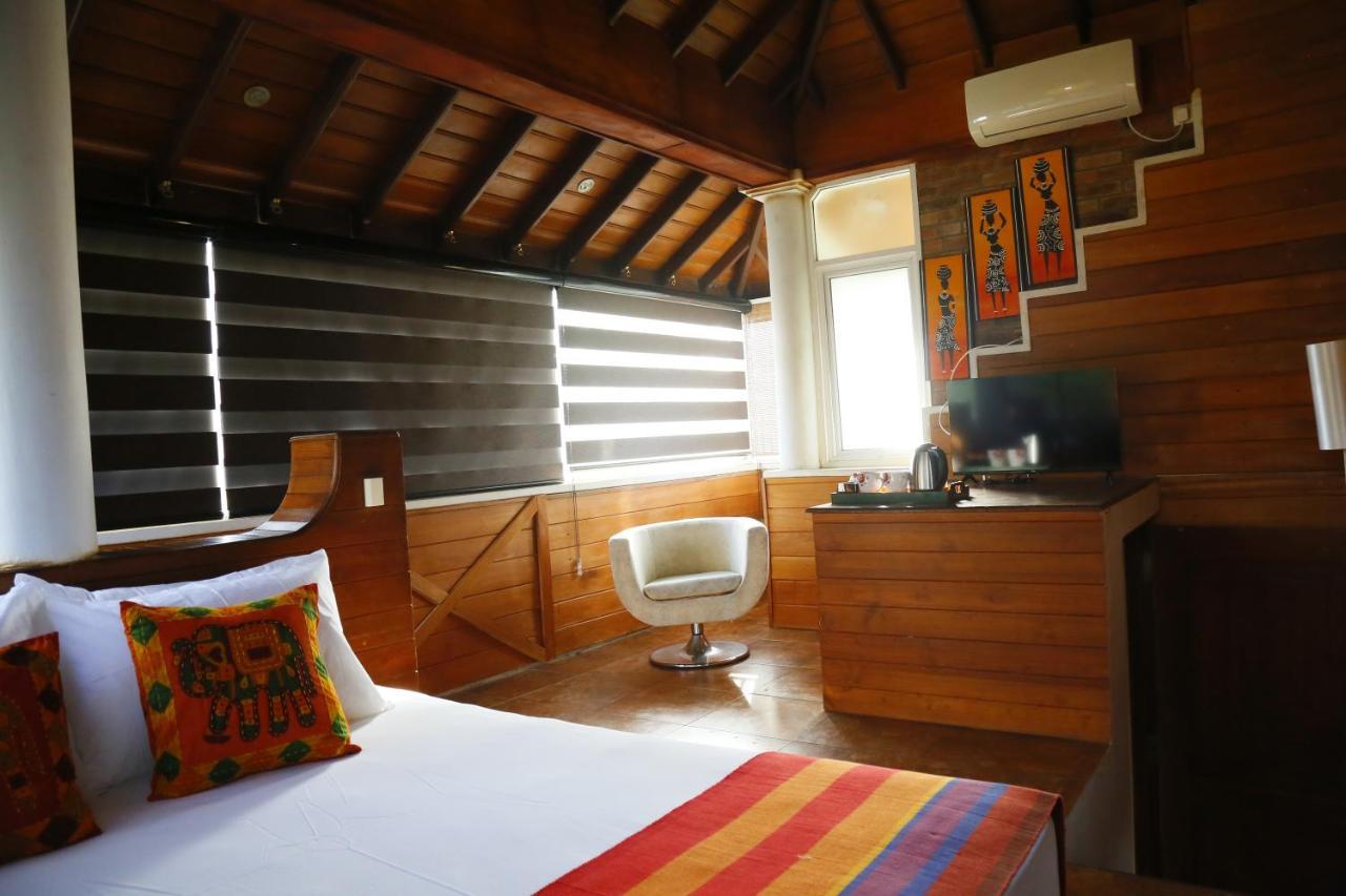 Crown Hills Kandy Inn מראה חיצוני תמונה