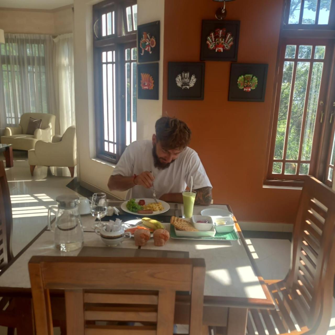 Crown Hills Kandy Inn מראה חיצוני תמונה