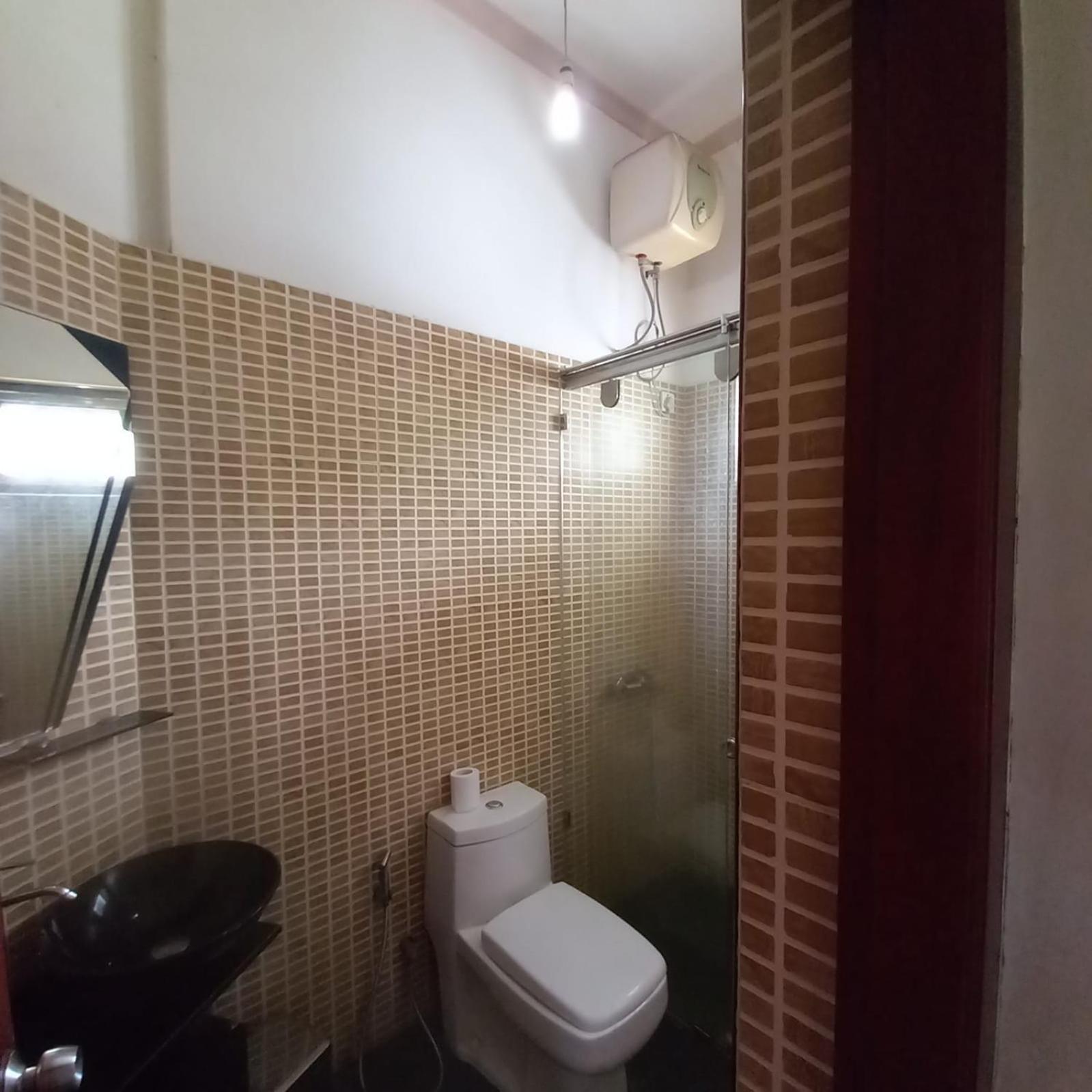 Crown Hills Kandy Inn מראה חיצוני תמונה
