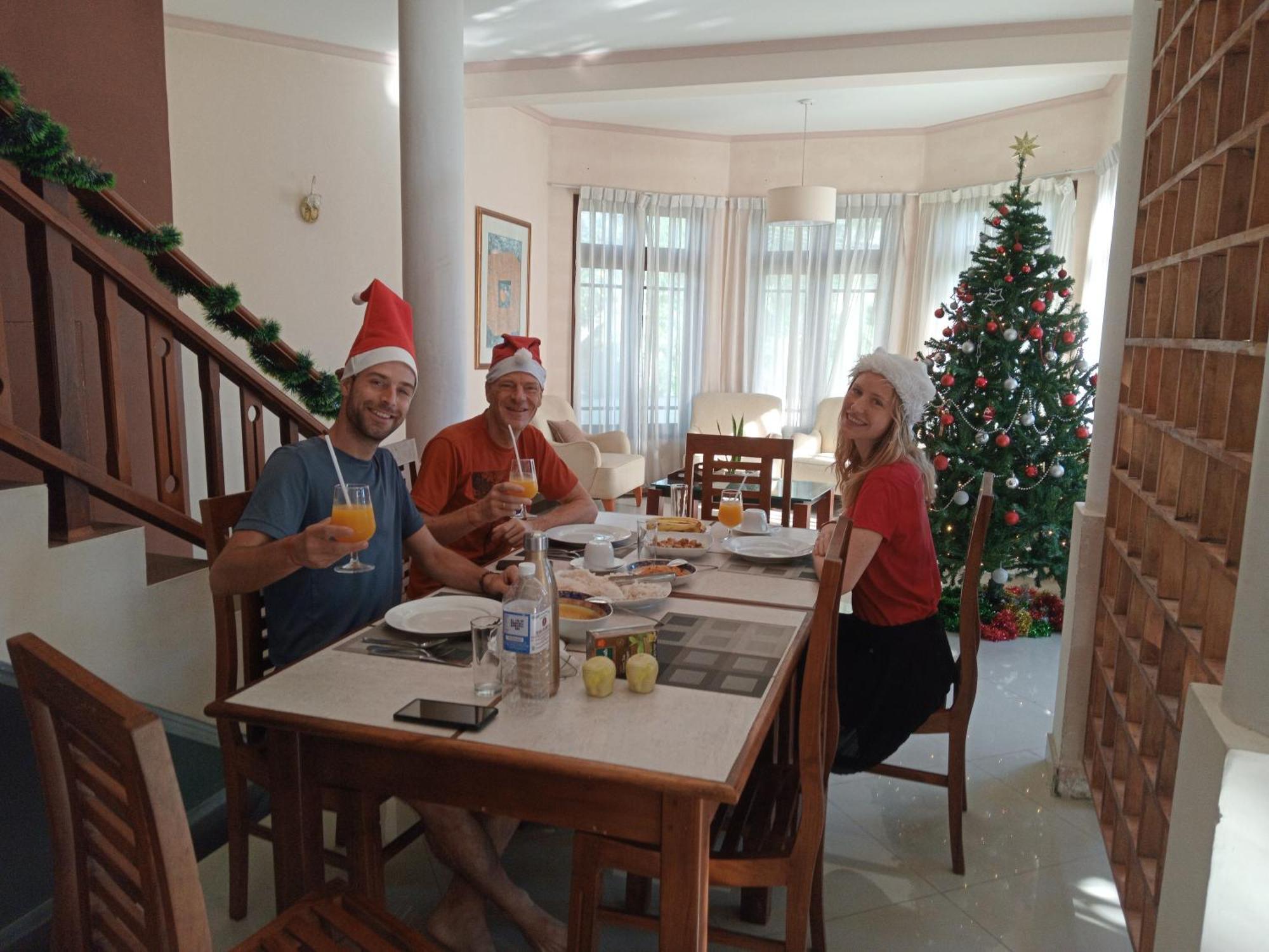Crown Hills Kandy Inn מראה חיצוני תמונה